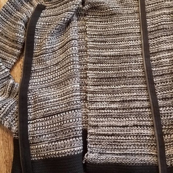 COLDWATER Creek Black White Side Zip Wrap Sweater - Picture 3 of 8